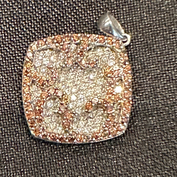 Cluster Mocha & White Cubic Zirconia Silver Pendant - Picture 9 of 11